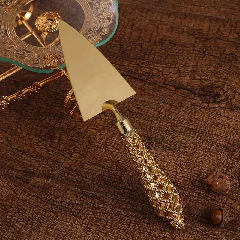 Deluxe Golden Cake Spatula and Knife Set
