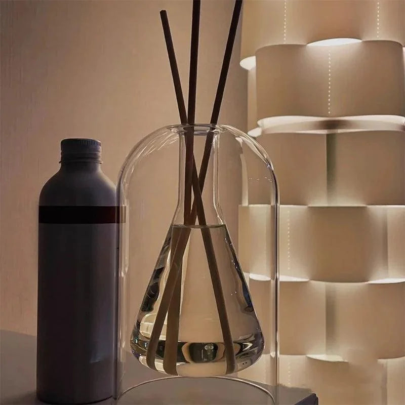 Minimalist Transparent Glass Aromatherapy Diffuser for Elegant Home Decor