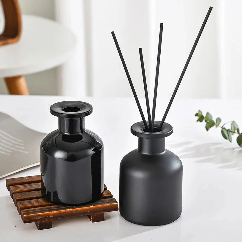 Monzzi Decorative Glass Bottle Essential Oil Diffuser with Reeds