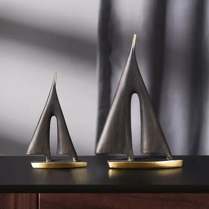 Resin Sailboat Sculpture for Living Room and Bedroom Décor