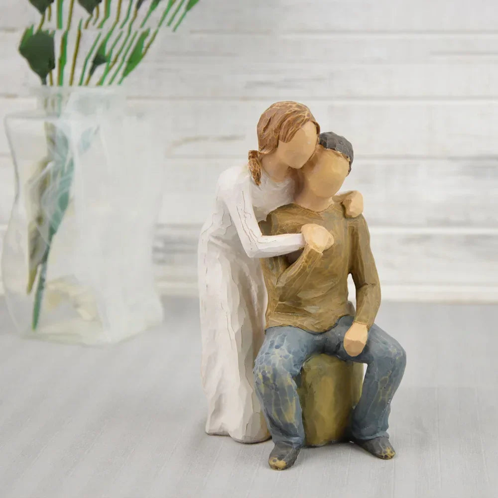 Resin Couple Sculpture for Elegant Living Room Décor
