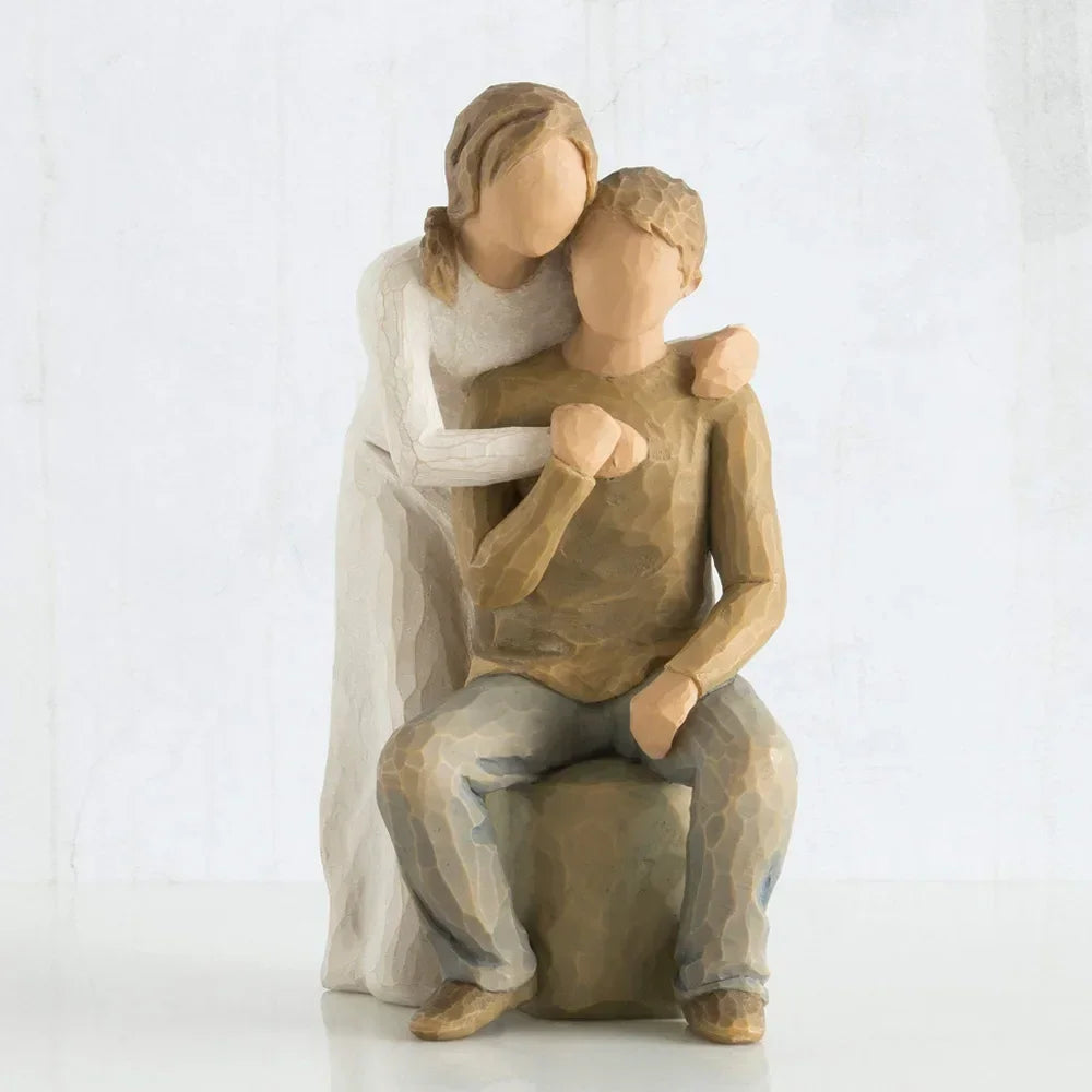 Resin Couple Sculpture for Elegant Living Room Decor