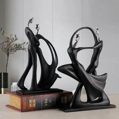 Northern Style Resin Couple Dancing Sculpture for Monzzi Room Decor
