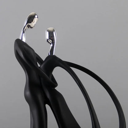 Northern Style Resin Couple Dancing Sculpture for Monzzi Room Decor