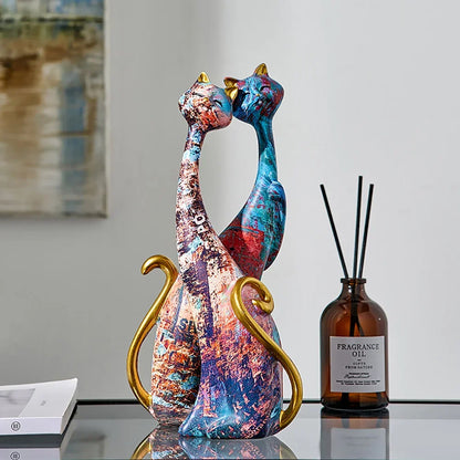 Resin Cat Sculpture in European Style for Elegant Home Décor