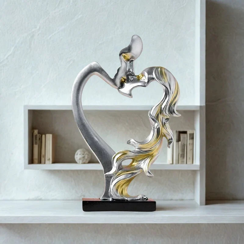 Nordic Resin Sculpture of a Couple Embracing for Monzzi Room Décor