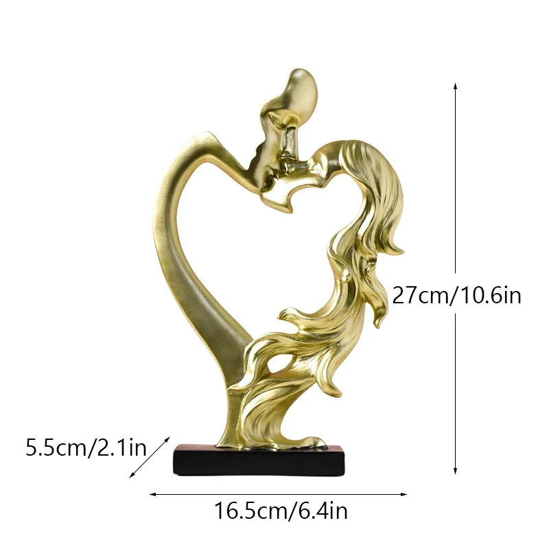 Nordic Resin Sculpture of a Couple Embracing for Monzzi Room Décor