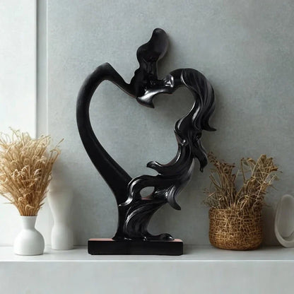 Nordic Resin Sculpture of a Couple Embracing for Monzzi Room Décor