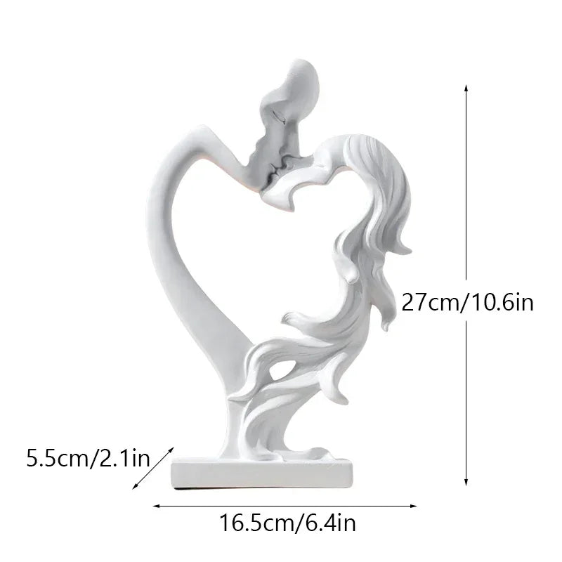 Nordic Resin Sculpture of a Couple Embracing for Monzzi Room Décor