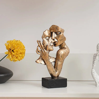 Compact Embracing Couple Figurine for Monzzi Shelf