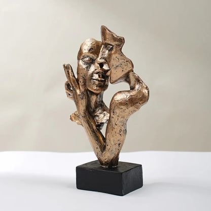 Compact Embracing Couple Figurine for Monzzi Shelf