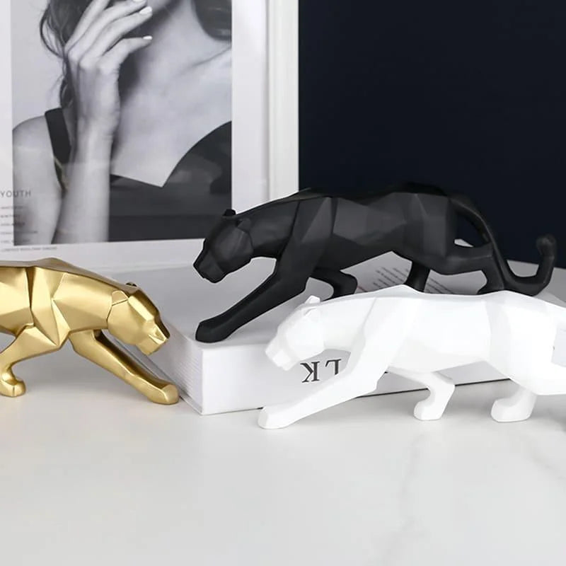 Resin Leopard Figurine for Elegant Monzzi Table Decor