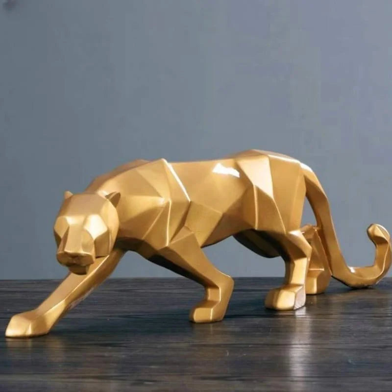 Resin Leopard Figurine for Elegant Monzzi Table Decor