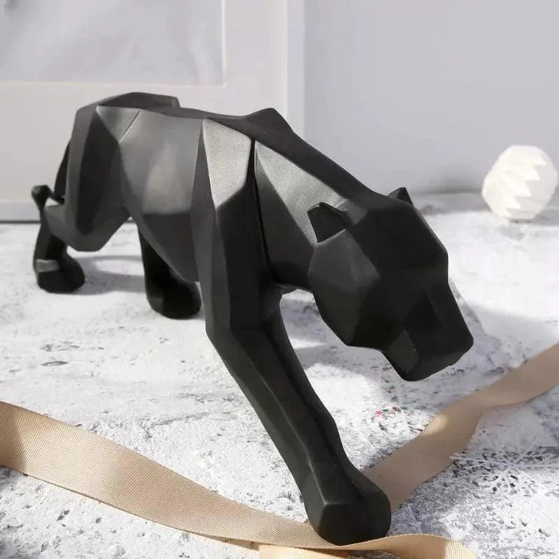Resin Leopard Statue for Elegant Monzzi Table Decor