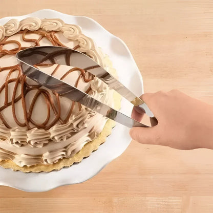 European-Style 304 Stainless Steel Cake Slicer for Parties and Desserts by Monzzi