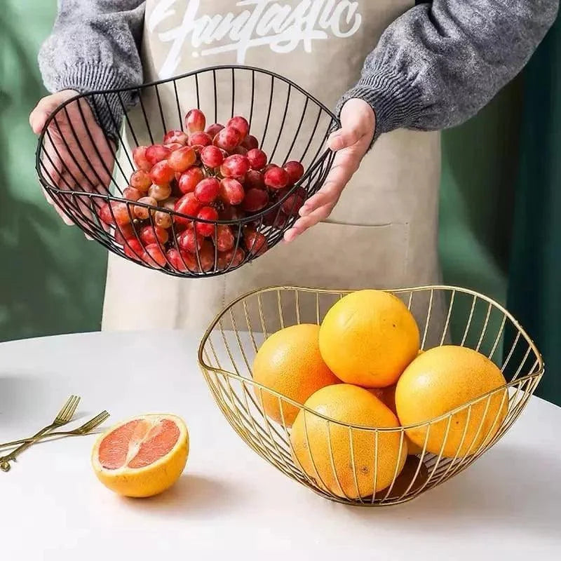 Versatile Decorative Metal Fruit Bowl for Fruit Organization and Home Décor
