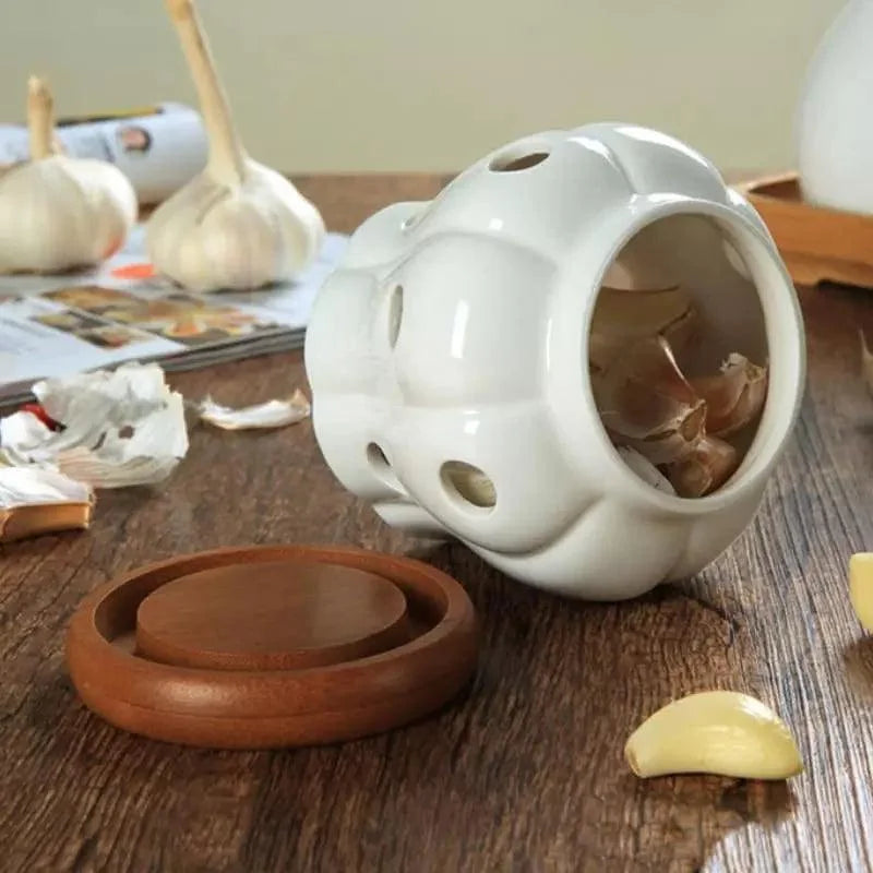 Monzzi Ceramic Storage Pot with Wooden Lid