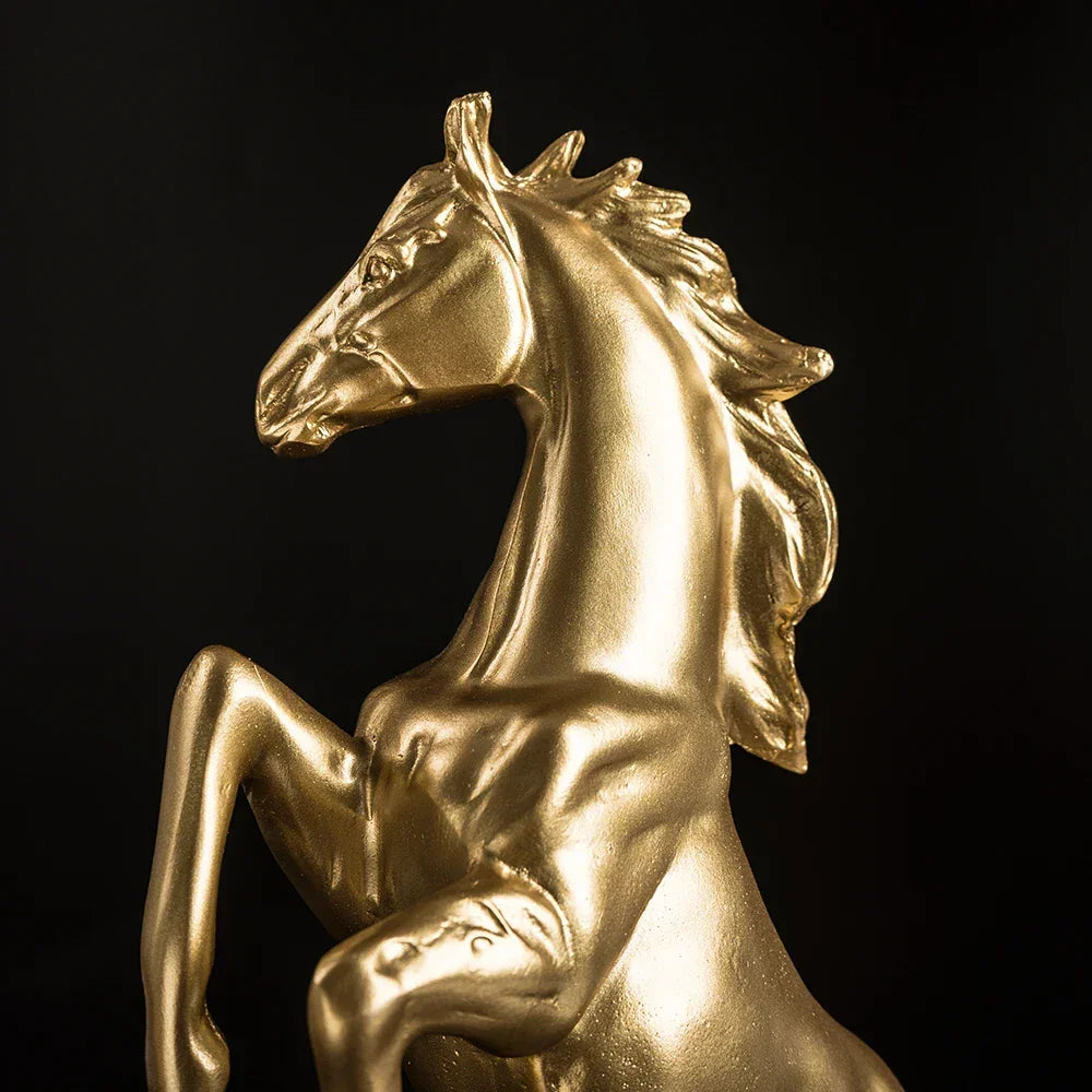 Golden Resin Lenogue War Horse Wine Holder